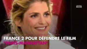 Le 24 août dernier, l'actrice révélait même attendre son deuxième enfant avec le journaliste en dévoilant son ventre arrondi. Non Stop People Laurent Delahousse En Couple Avec Alice Taglioni Comment Se Sont Ils Rencontres