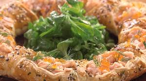Couronne De Noel Au Saumon Et Petits Legumes Carinne Teyssandier Youtube
