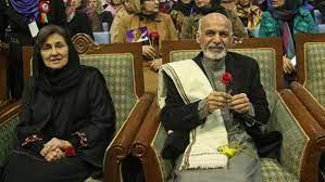 اشرف غنی در دوره دوم ریاست جمهوری حامد کرزی در سال ۲۰۱۰، مسئول برنامه انتقال مسئولیت‌های امنیتی از نیروهای بیرونی به نیروهای داخلی (بومی) شد. ÛŒÚ© Ù…Ø³ÛŒØ­ÛŒ Ù„Ø¨Ù†Ø§Ù†ÛŒ Ø§Ø­ØªÙ…Ø§Ù„ Ø¯Ø§Ø±Ø¯ Ø¨Ø§Ù†ÙˆÛŒ Ø§ÙˆÙ„ Ø§ÙØºØ§Ù†Ø³ØªØ§Ù† Ø´ÙˆØ¯