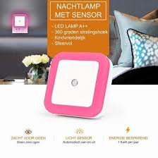 bol com 2x led nachtlampje met dag en nacht sensor roze led verlichting nachtlamp