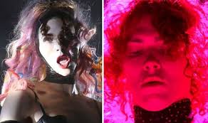 La misteriosa artista que ha protagonizado el desfile de louis vuitton. Evgxpaopz9jdqm