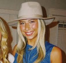 Hello! My name is Sara Black and I am 20 years old. I am looking fort an Au  Pair position in Italy for the summer! I am available May-Early August! I am