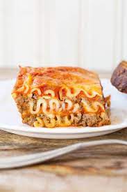 Mom S Cottage Cheese Lasagna The Best Lasagna Around It S Not Fancy But It S Hearty Delicious And Most Of Al Easy Lasagna Recipe Easy Lasagna Cheese Lasagna