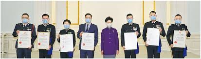 The site owner hides the web page description. æž—é„­æŽˆ7è­¦çŽç‹€æ„Ÿè¬ç‚ºåœ‹å®‰çŠ§ç‰² 20210211 æ¸¯èž æ¯æ—¥æ˜Žå ± æ˜Žå ±æ–°èžç¶²
