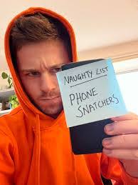 Holly Geer's Instagram, Twitter & Facebook