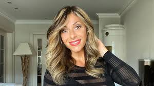 Gülcan kamps und die girlgroup monrose sorgten für die passende unterhaltung. Tv Comeback So War Es Fur Moderatorin Gulcan Kamps Promiflash De