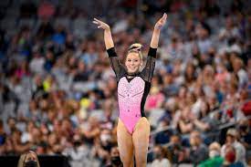 Jade carey, 21, from phoenix, arizona, pulled out of a place on the oregon state university team four years ago to concentrate on representing her country at the tokyo olympics. U S Gymnastics Trials Will Jade Carey Have Arizona Company In Tokyo