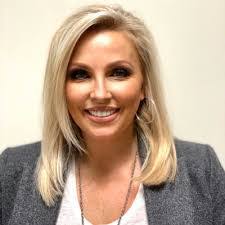 Leslie Tucci's Instagram, Twitter & Facebook