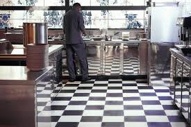 Les Parisiens Font Le Mur Restaurant Saint Ouen Cocotte