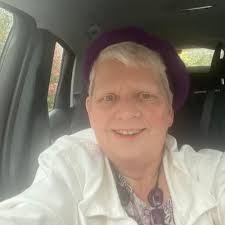 Sue Dickson 💙 (@SueDickson812)