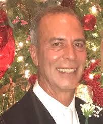 Mark Pfeil's Instagram, Twitter & Facebook