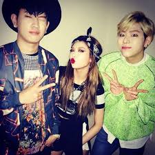 4minute S Hyuna Shows Off Close Friendship With Members Of 92 Line Zico Wonder Girls Members Hyuna Kim