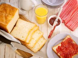 Water, tapioca starch, potato starch, rapeseed oil, maize starch, yeast, pea protein, egg white powder, sugar, vegetable fibre (psyllium), stabiliser: Gluten Free Brioche Christine Bailey