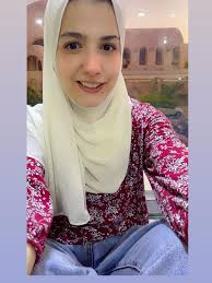 لا تجبر الإنسان ولا تخيّره يكفيه ما فيه من عقل بيحيّره اللي النهارده بيطلبه  ويشتهيه هو اللي بكره ح يشتهي يغيّره عجبي! رباعيات صلاح جاهين