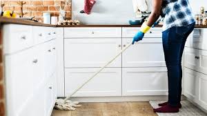 Si tienes una mascota en casa, olvida las sedas, la cretona o el terciopelo. Trucos Limpieza Diez Trucos Para Limpiar Tu Casa En Menos De Una Hora