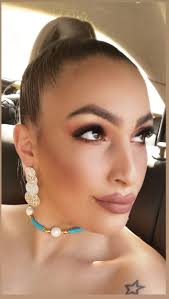 Make up yourself by Anna Pipi