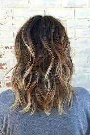 35 Brown Hairstyles With Blonde Highlights That Are Too Pretty To Pass Up Short Hair Balayage Short Hair Highlights Balayage Hair Dark