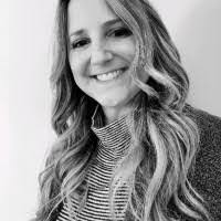 Jackie Worth's Instagram, Twitter & Facebook