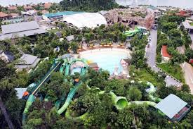 2020 top things to do in sentosa island. Spending The Day At The Adventure Cove Waterpark On Sentosa Island In Singapore The Au Review