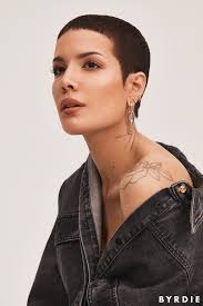 Poista esto poista esto käyttäjältä @halsey. Halsey Completely Spiraled At Start Of The Pandemic People Com