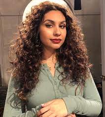 Alessia Cara Net Worth Age Height Family Boyfriend Biography More
