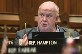 Veterans leaving legislature, opening up seats for newcomers in Farmington  Valley and beyond