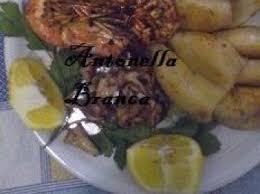 Sapore di mare, per esempio, il film che nel 1982 ripropose (ed archiviò come ufficialmente passati) le vicende estive dei ragazzi degli anni sessanta, contemporaneamente espulse dalla gioventù coloro che quegli anni li. Ricetta Sapore Di Mare Dolcidee