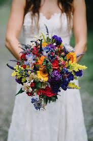 Discover 12 different types of wedding bouquets! 25 Summer Wedding Bouquets To Swoon Over Weddingomania