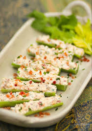 Outrageously Good Stuffed Celery A Southern Soul Recettes De Cuisine Bien Manger Recette Apero Tapas