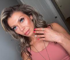 Happy July everyone! Come catch a community yoga free class with me this  Wednesday @ 1:30pm at Modo Yoga Sherwood Park in the Hot room 🔥 If you  need help signing up