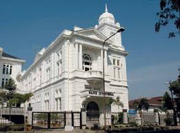 Misteri gua dalem palimanan cirebon touching tv. Menengok Bangunan Bersejarah Di Kota Cirebon