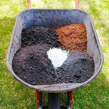 Square Foot Gardening Minimal Space Maximum Results Vegetable Garden Soil Vegetable Garden Beds Garden Soil