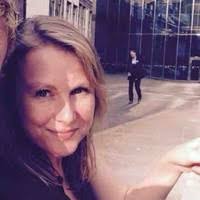 100+ "Wallér" profiles