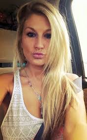 Shanna Nicholas's Instagram, Twitter & Facebook