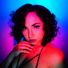 Chelsea Perkins's Instagram, Twitter & Facebook