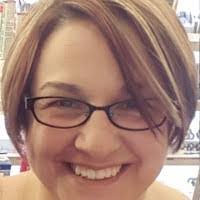 Michelle Kennett's Instagram, Twitter & Facebook