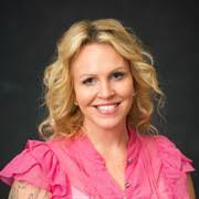 Kari Griffin's Instagram, Twitter & Facebook