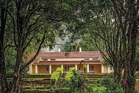 Plantation bungalows in the Western ...