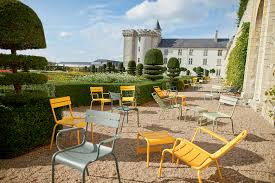 Expédition sous 3 à 4 semaines. Fauteuil Bas Luxembourg Fauteuil De Jardin Pour Salon De Jardin