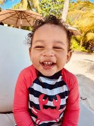 Happy Halloween everyone! Looking for two/three mommas just to help me out  consistently with engagement/ reviews etc for my small business. I can give  a little per day or by week. We