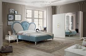 Hanedan Yatak Odasi Yatak Odasi Mobilya Takimlari Bej Oturma Odalari Mobilya Fikirleri