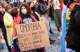 Una mobilitazione che ha visto impegnate tante piazze italiane e tante sigle che promuovono il disegno di legge che ha come relatore il deputato pd alessandro zan. Ddl Zan Manifestazioni A Milano Contro L Omotransfobia Il Giornale D Italia
