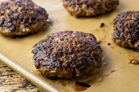 Use your spatula to firmly smash the burger into the skillet. Easy 15 Minute Cast Iron Skillet Burgers Feeding Your Fam