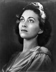 Jeanne Greeley's Instagram, Twitter & Facebook