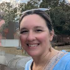 Bearded dragon nail trimming in Milford, OH