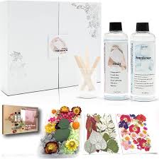 How to dry flowers for resin. Amazon Com Non Toxic 2 Part Epoxy Resin 16oz With Real Dried Flowers And Leaves For Crystal Clear Casting Coating Art Crafts Jewelry Includes Floral Resin Crafts Ebook Treasures Of A