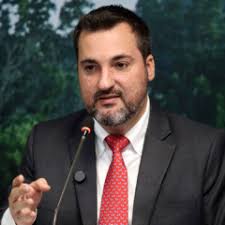 O preço do arroz ainda é uma lástima, mas a Camil está virando o jogo