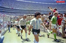 Uruguay will need to be alert as they defend a dangerous free kick from argentina. 1986 Fifa World Cup Final Wikipedia