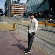 Ask anything you want to learn about iqbaal ramadhan by getting answers on askfm. 11 Ootd Kece Ala Iqbaal Dilan Ramadhan Tak Perlu Bikin Puisi Biar Cewek Cewek Mau Kamu Ajak Jalan