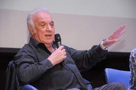 Basile había recibido la primera dosis de la vacuna contra el coronavirus y se contagió la semana pasada.en los últimos días su cuadro se agravó y. Alfio Basile Wikipedia